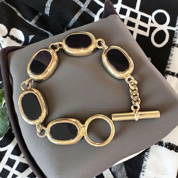 CHANEL Gold and Black Oval Link Bracelet - Picture 6 of 7